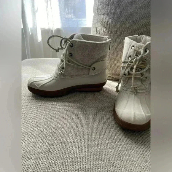 Sperrys Saltwater Tide Wool Ivory Cream Embossed Rain Duck Wedge Boot size 6 - Picture 4 of 9